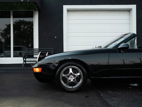 Used 1995 Porsche 968 Cabriolet RWD image 11