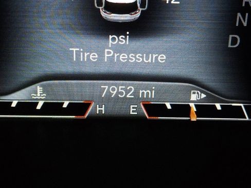 Used 2022 Jeep Cherokee Limited w/ Elite Package image 13