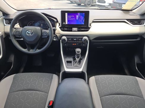 Used 2024 Toyota RAV4 XLE FWD image 9