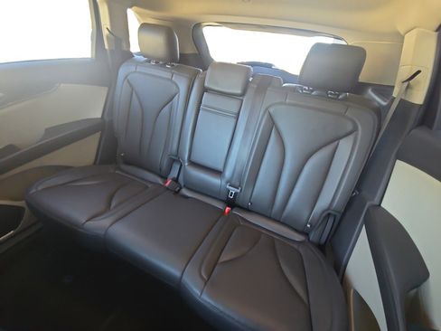 Used 2019 Lincoln Nautilus Reserve image 13