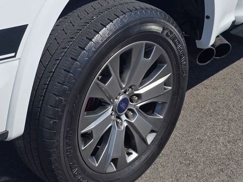 Used 2017 Ford F150 XLT w/ Equipment Group 302A Luxury image 5