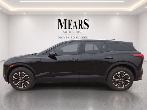 Used 2024 Chevrolet Blazer EV LT AWD/4WD image 2