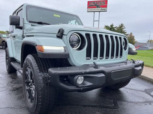 Used 2023 Jeep Wrangler Freedom Edition image 43