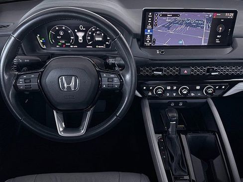 Certified 2023 Honda Accord Touring image 11