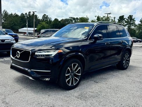 Used 2017 Volvo XC90 T6 Momentum w/ Vision Package AWD/4WD image 3