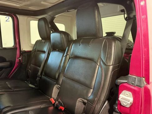 Used 2021 Jeep Wrangler Unlimited Rubicon image 25