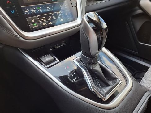 Certified 2025 Subaru Outback Premium AWD/4WD image 15