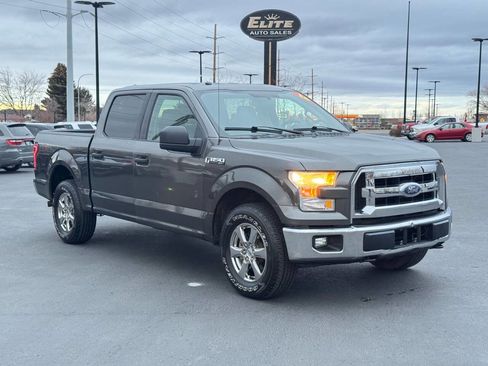 Used 2016 Ford F150 XLT w/ Trailer Tow Package image 3