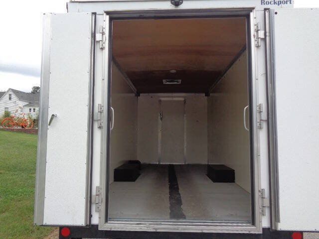 Used 2021 Chevrolet Express 3500 w/ Power Convenience Package RWD image 5