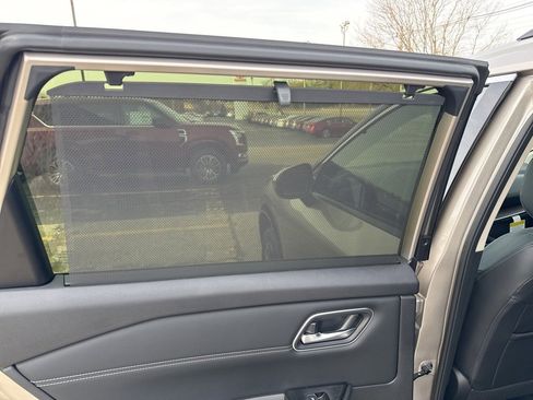 New 2026 Nissan Rogue Platinum image 26