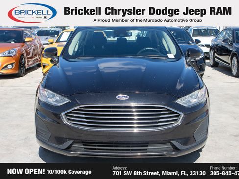 Used 2019 Ford Fusion SE image 2