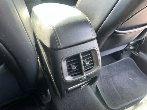 Used 2020 Jeep Cherokee Limited image 31