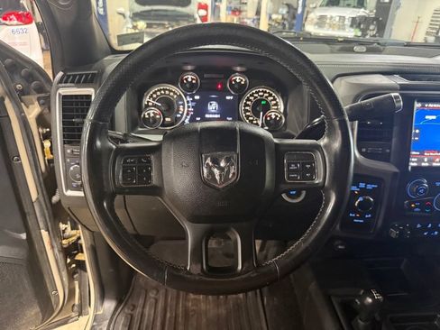 Used 2018 RAM 2500 Power Wagon w/ Leather & Luxury Group AWD/4WD image 25