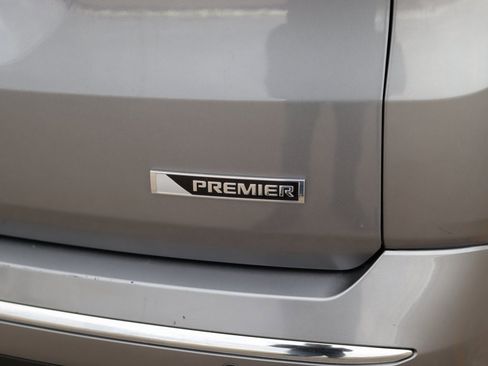 Used 2018 Chevrolet Traverse Premier w/ Driver Confidence II Package image 40