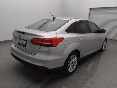 Used 2018 Ford Focus SE image 9