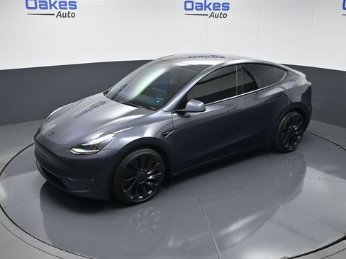 Used 2022 Tesla Model Y Performance AWD/4WD image 45