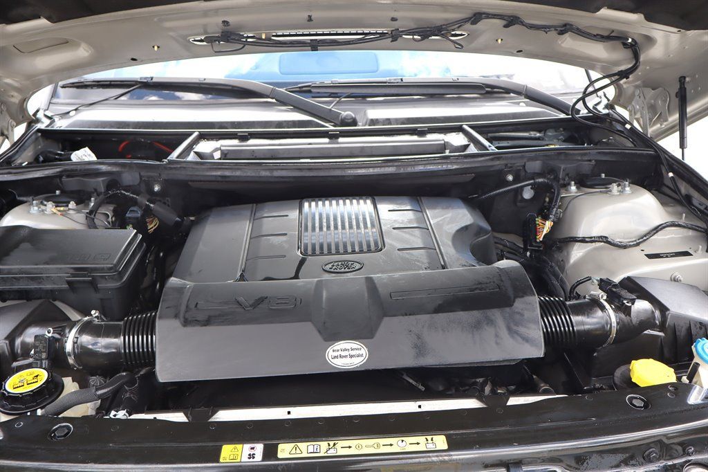 Used 2011 Land Rover Range Rover HSE LUX AWD/4WD image 42