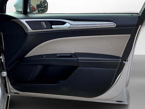 Used 2018 Ford Fusion S image 26