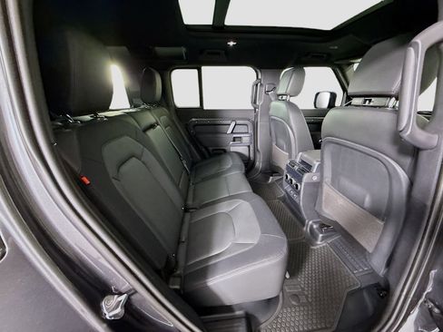 Used 2023 Land Rover Defender 110 X-Dynamic SE AWD/4WD image 23
