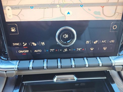 New 2026 GMC Yukon Denali w/ Denali Reserve Package image 17