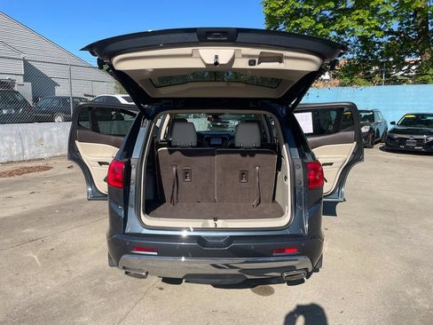 Used 2019 GMC Acadia Denali w/ Technology Package AWD/4WD image 25