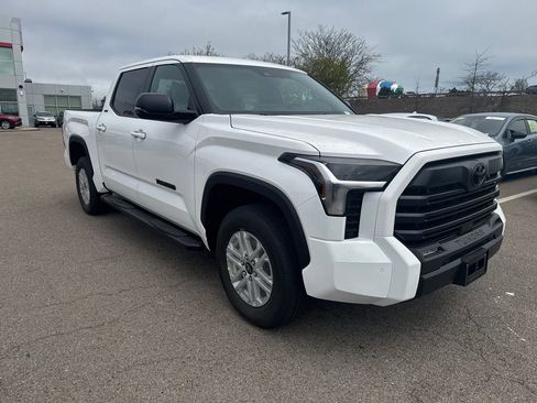 New 2026 Toyota Tundra SR5 AWD/4WD image 10