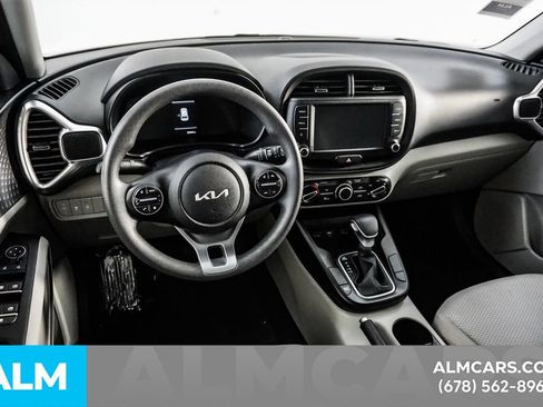 Used 2025 Kia Soul LX image 22