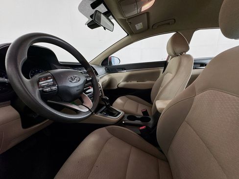 Used 2020 Hyundai Elantra SEL FWD image 20