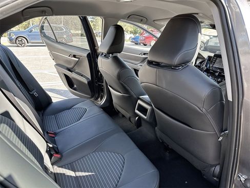 Used 2023 Toyota Camry SE image 34