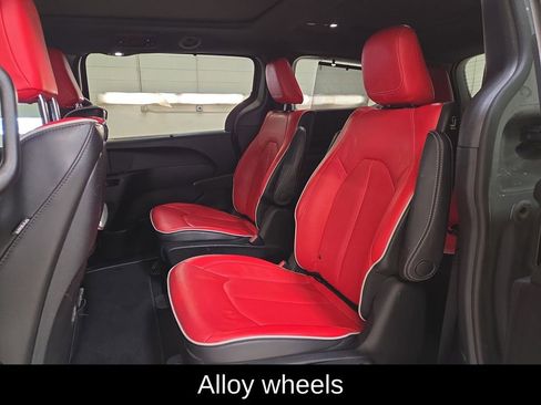 Used 2020 Chrysler Pacifica Limited w/ Quick Oder Package 2EV RED-S image 24