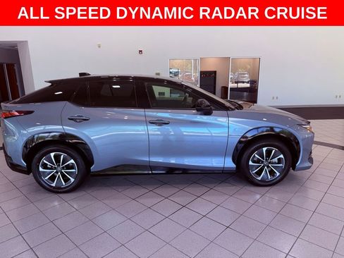 Used 2023 Lexus RZ 450e Premium w/ Technology Package image 9