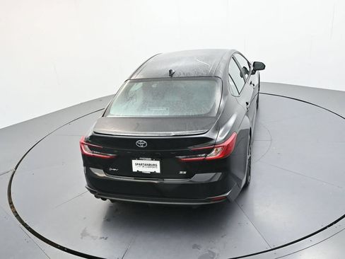 Used 2025 Toyota Camry SE FWD image 21
