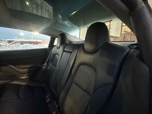 Used 2020 Tesla Model 3 Standard Range image 25