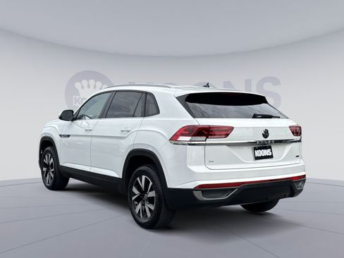 Used 2022 Volkswagen Atlas Cross Sport SE AWD/4WD image 4