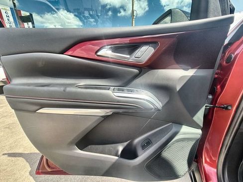 Used 2026 Chevrolet Traverse Z71 w/ Driver Confidence Package AWD/4WD image 21
