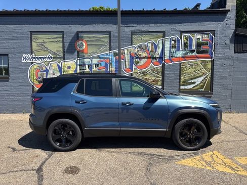 New 2026 Chevrolet Equinox LT w/ Convenience Package II AWD/4WD image 30