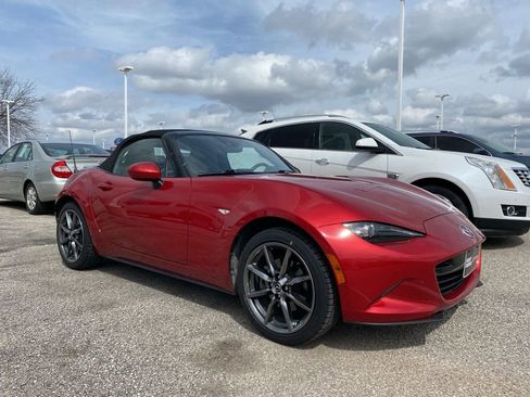 Used 2016 MAZDA MX-5 Miata Grand Touring image 3