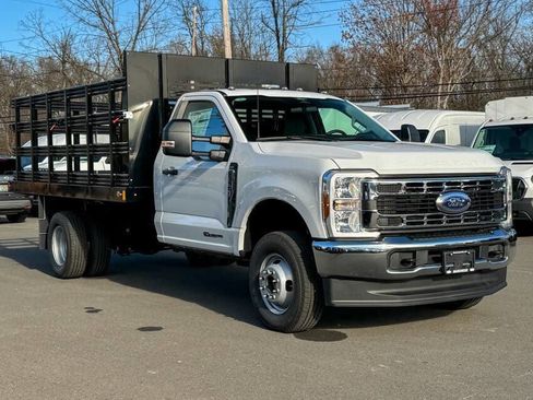 Used 2024 Ford F350 XLT image 1