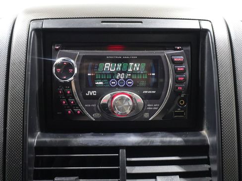 Used 2007 Ford Explorer Sport Trac Limited AWD/4WD image 25