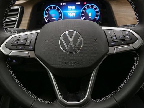 New 2026 Volkswagen Atlas SE image 21