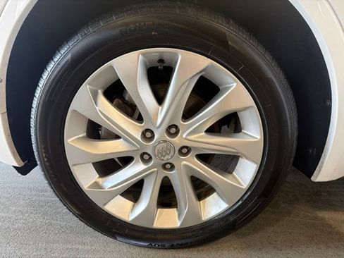 Used 2017 Buick Envision Premium AWD/4WD image 29
