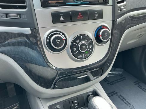 Used 2009 Hyundai Santa Fe SE AWD/4WD image 22