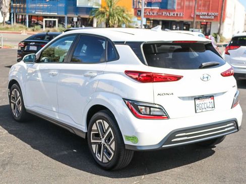 Certified 2023 Hyundai Kona SE image 6