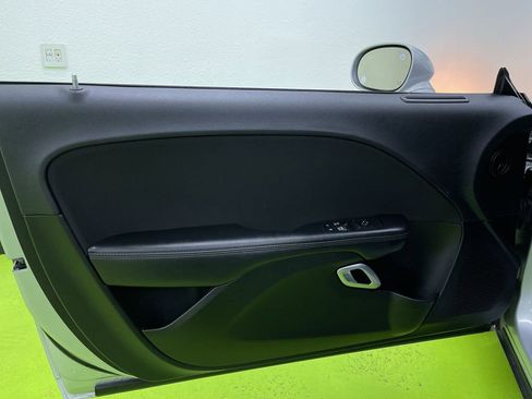 Used 2022 Dodge Challenger R/T image 16