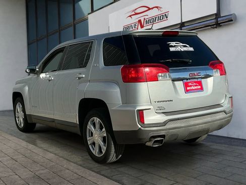 Used 2017 GMC Terrain SLE image 6