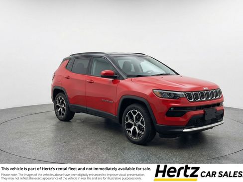 Used 2025 Jeep Compass Limited image 1