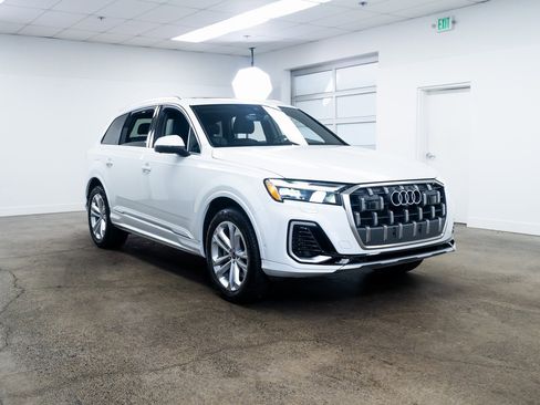 Used 2025 Audi Q7 3.0T Premium Plus w/ Premium Plus Package image 28