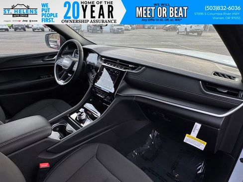 New 2025 Jeep Grand Cherokee Laredo X w/ Luxury Tech Group I image 31