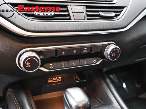 Used 2020 Nissan Altima 2.5 SR FWD image 19