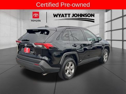 Certified 2025 Toyota RAV4 LE AWD/4WD image 5